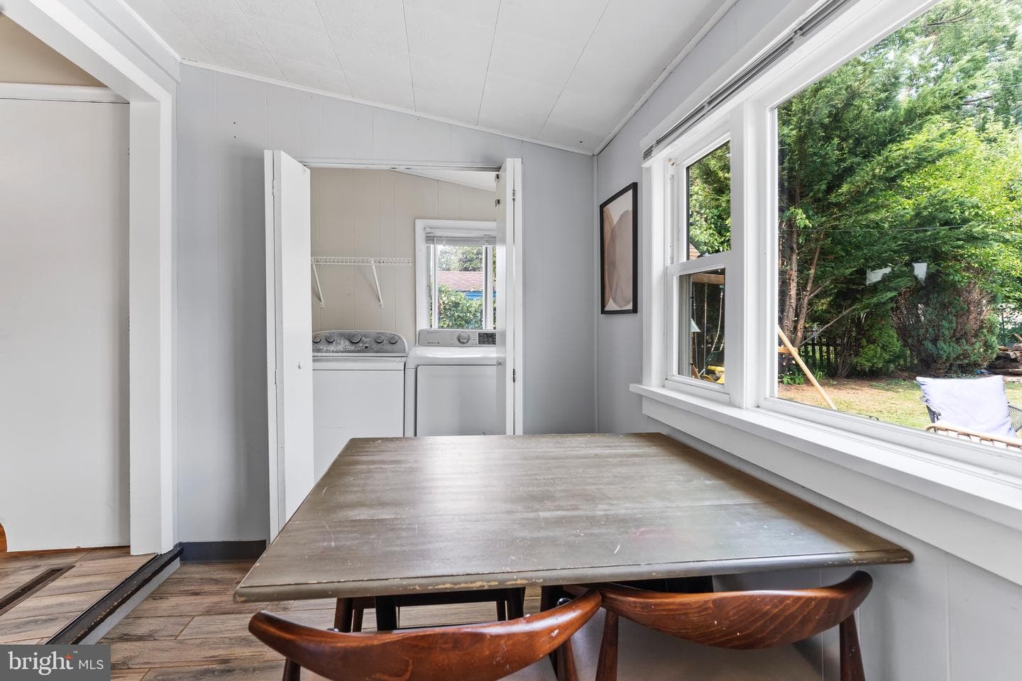 329 Charles Road photo 9