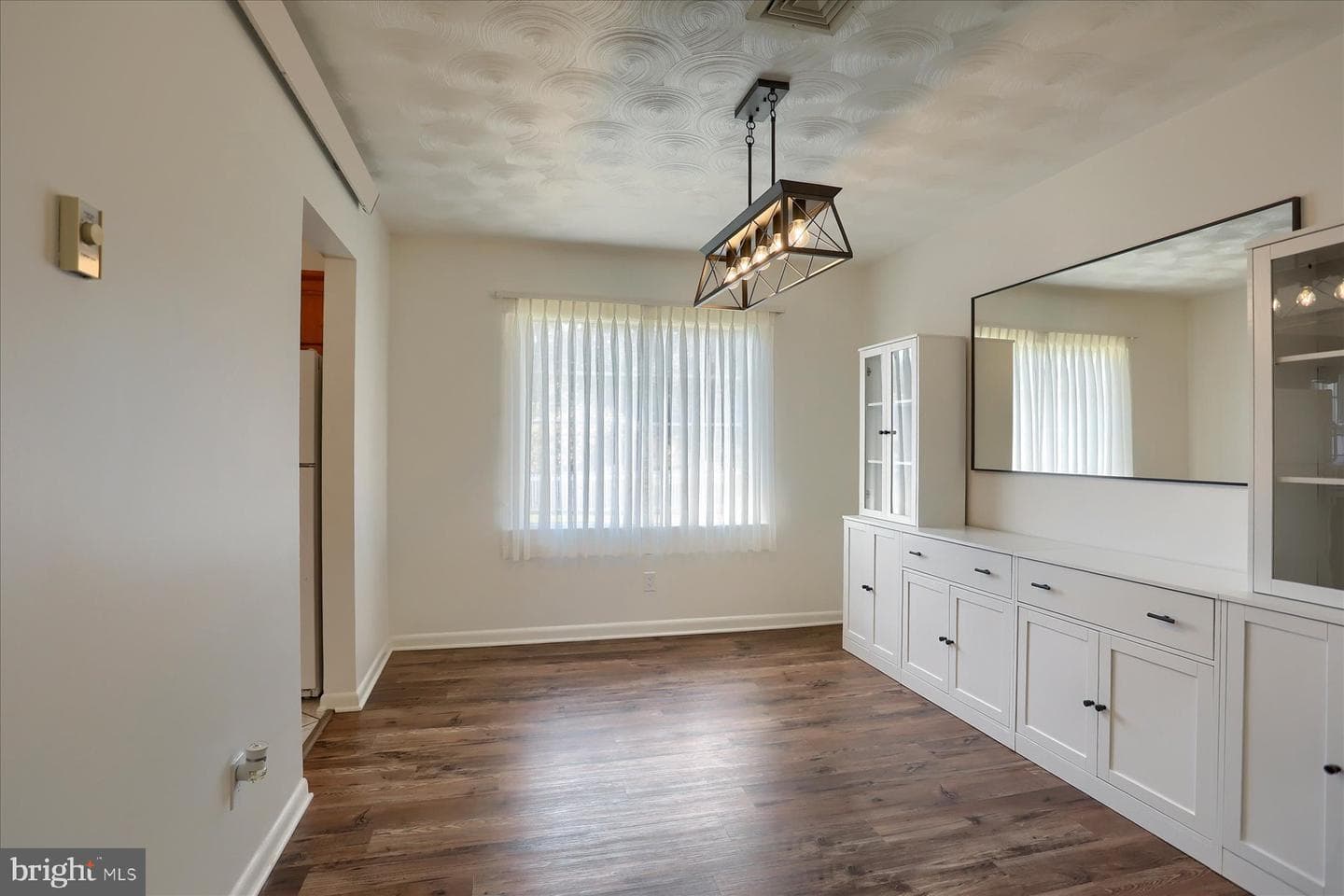 212 W Courtland Avenue photo 8