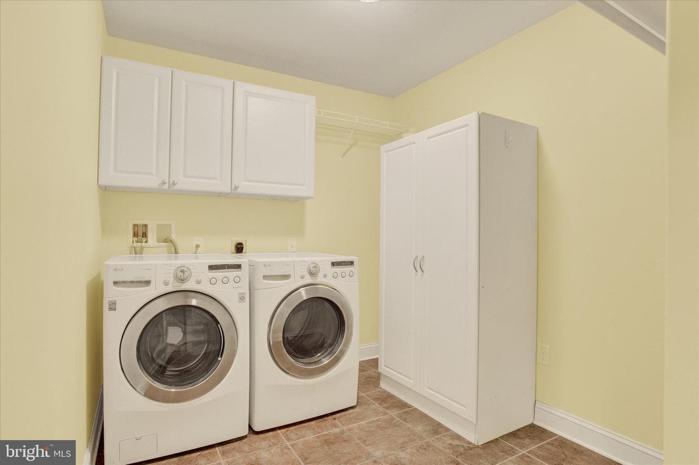 807 Genevieve Drive photo 22
