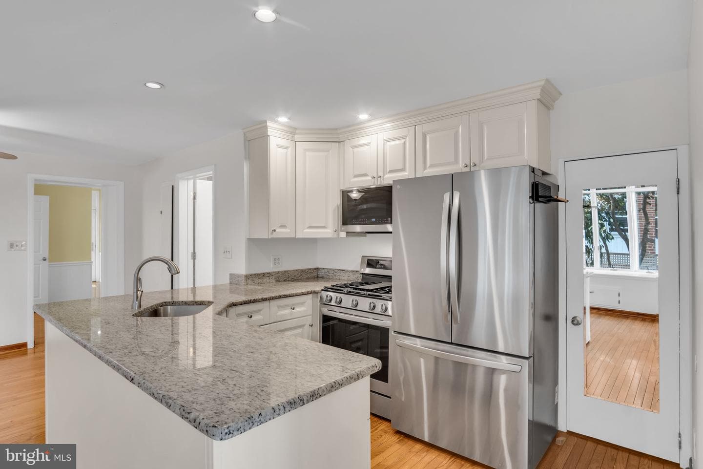 316 N Front Street photo 11