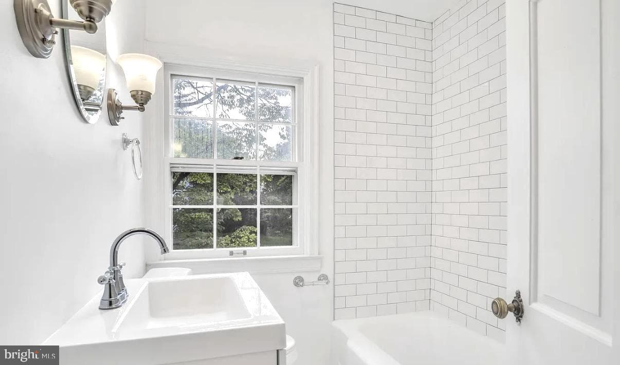 2821 Rathton Road photo 15