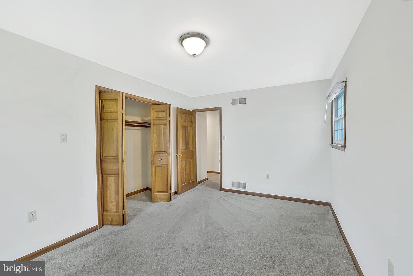 12 Victoria Way photo 25