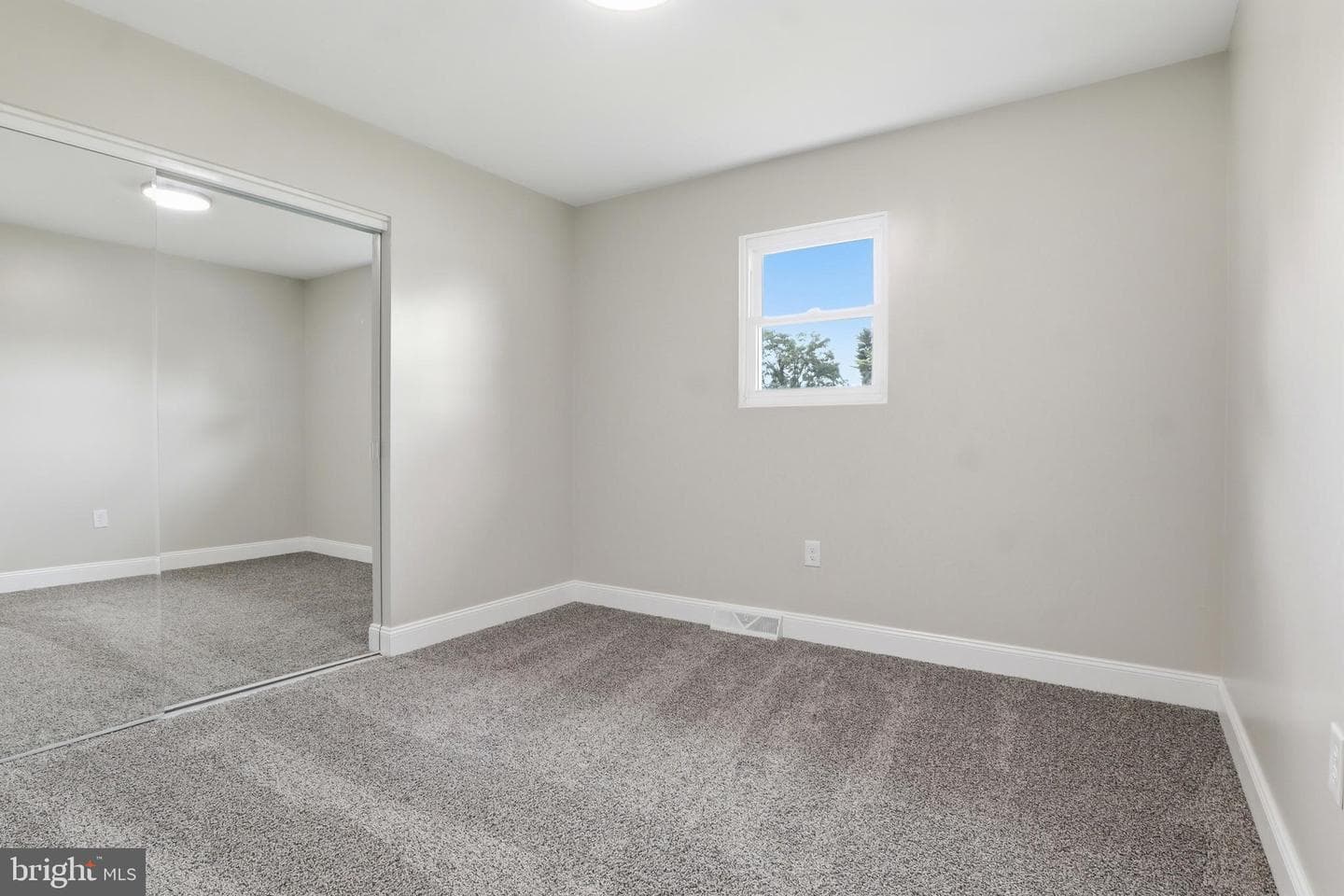 5013 Lenker Street photo 15