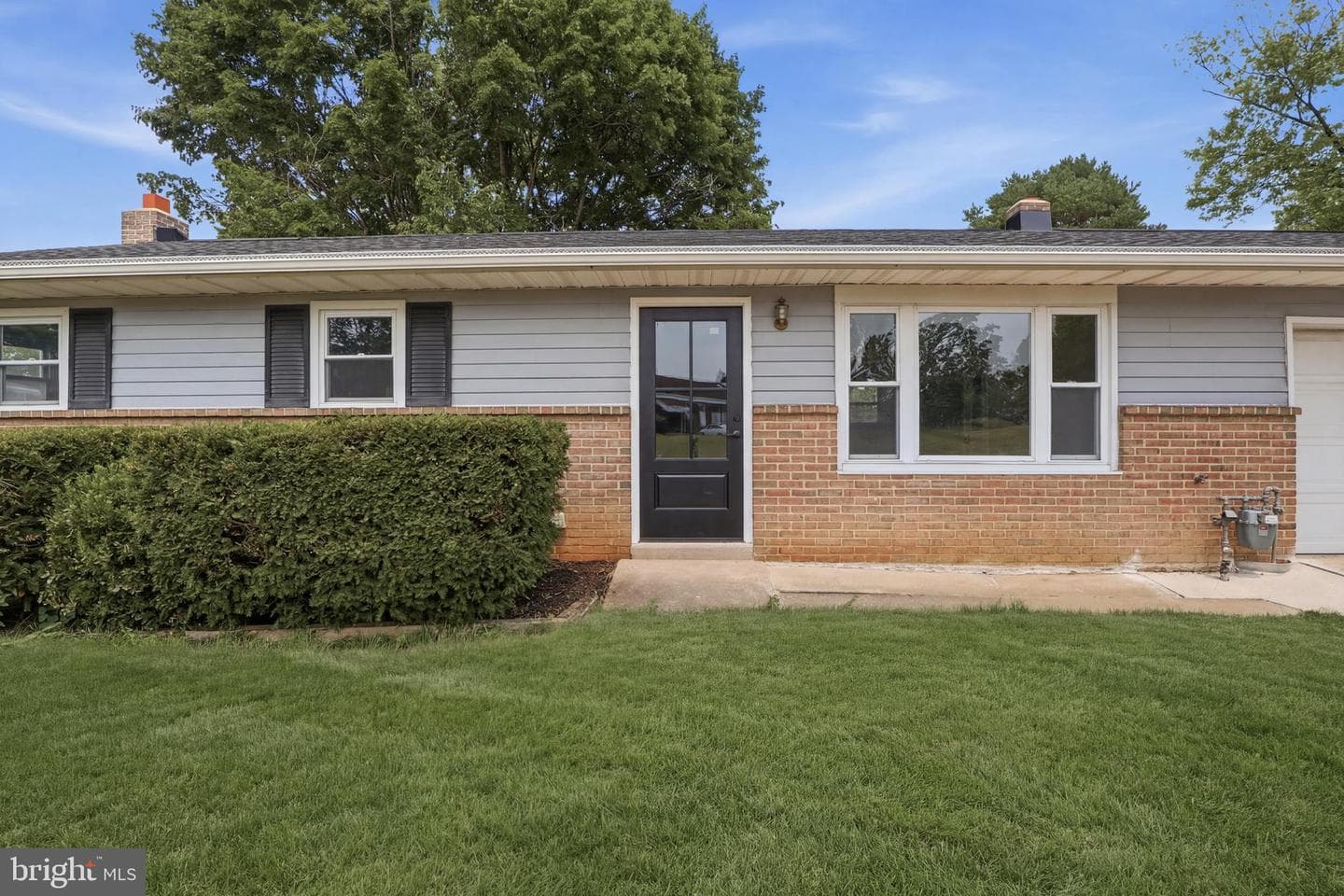 5013 Lenker Street photo 4