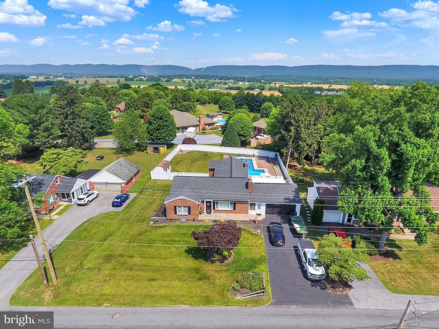 214 Ridge Hill Road photo 40