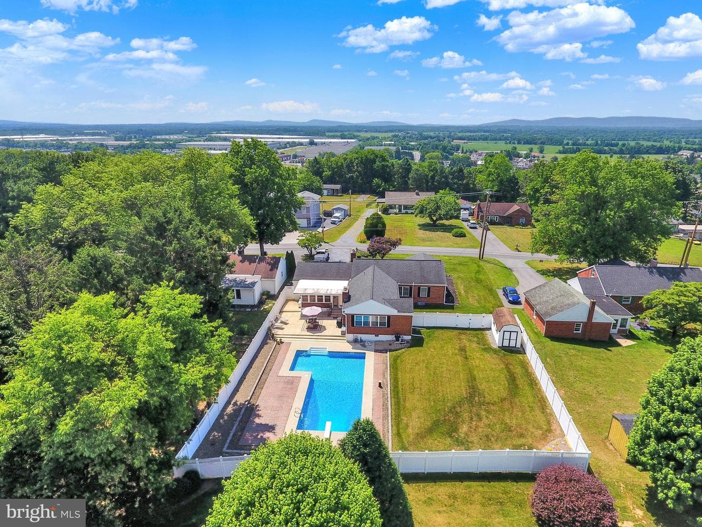 214 Ridge Hill Road photo 43