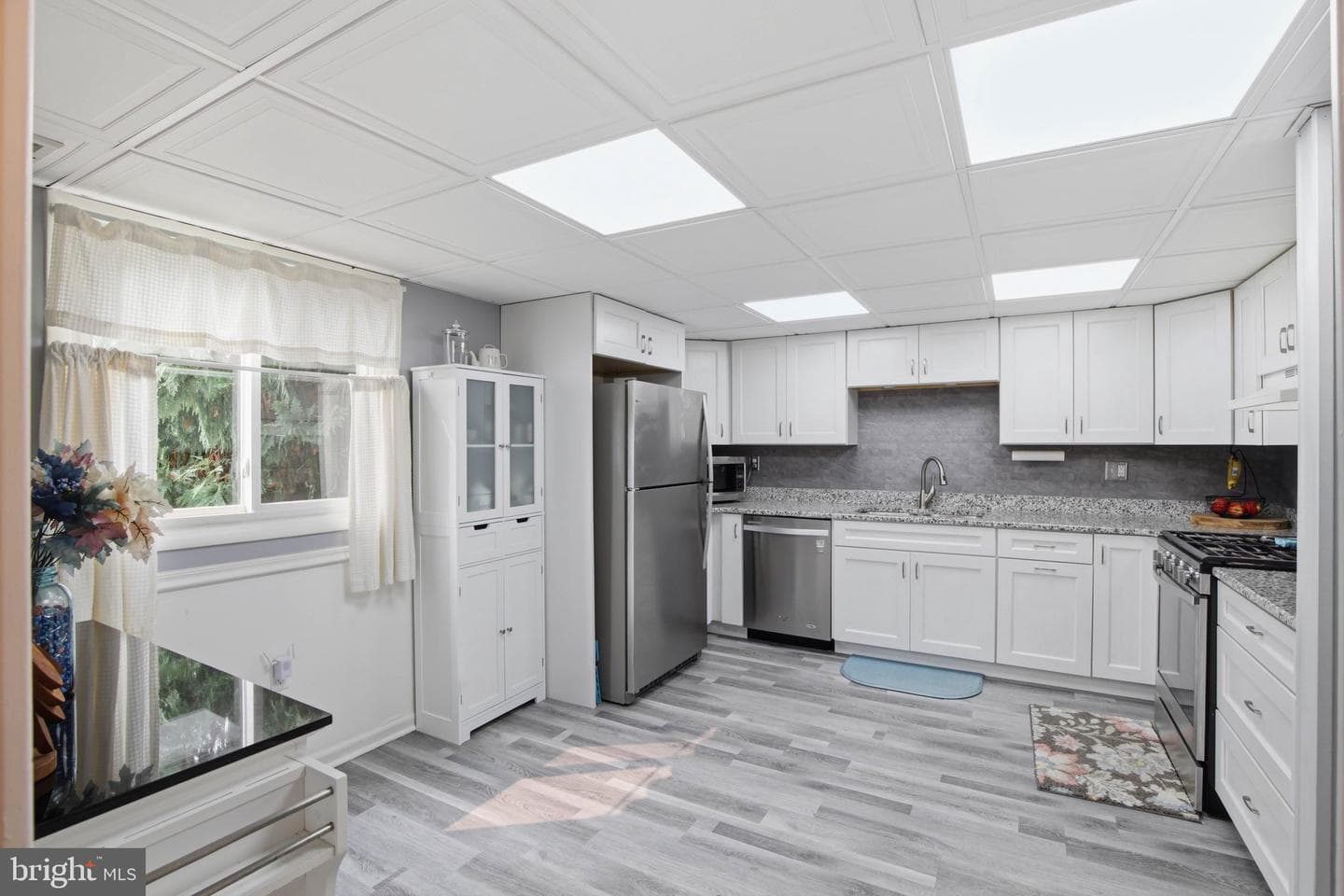 58 Drexel Place photo 14