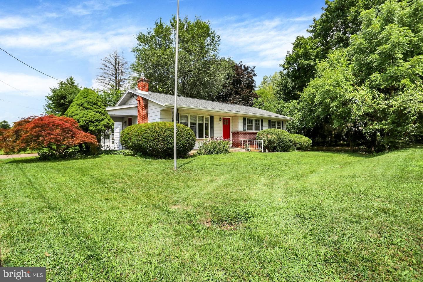 1 E Woodland Drive, Mechanicsburg