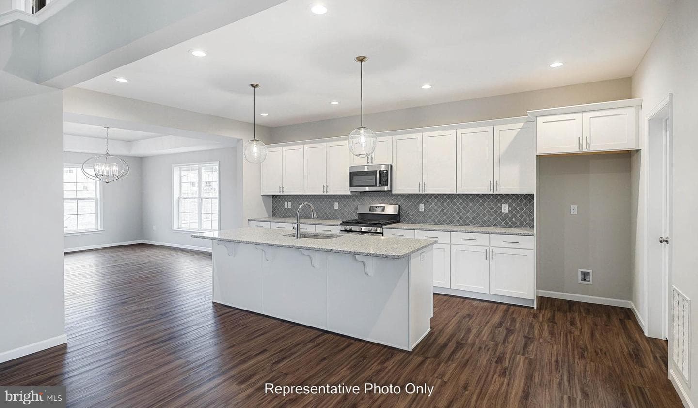 503 Charleston Drive photo 8