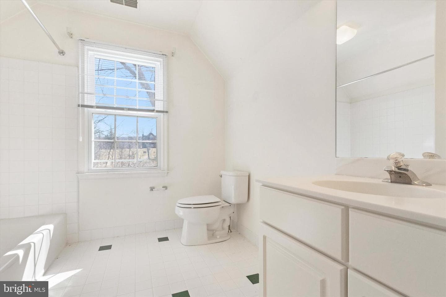 15 Eastgate Drive photo 18