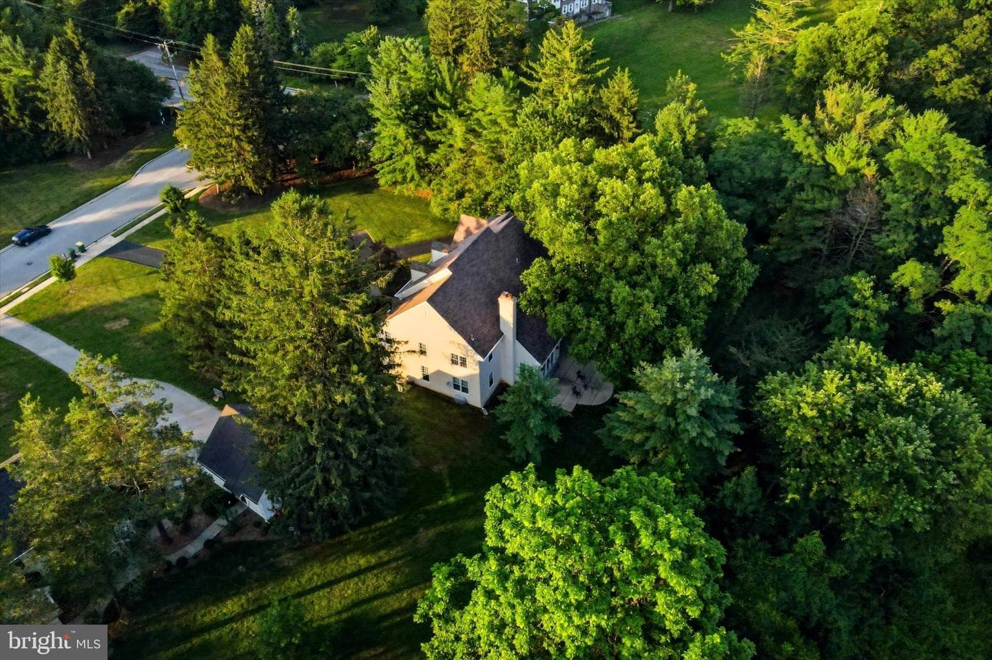 15 Eastgate Drive photo 32