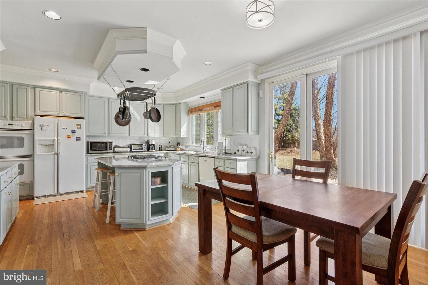 15 Eastgate Drive photo 5