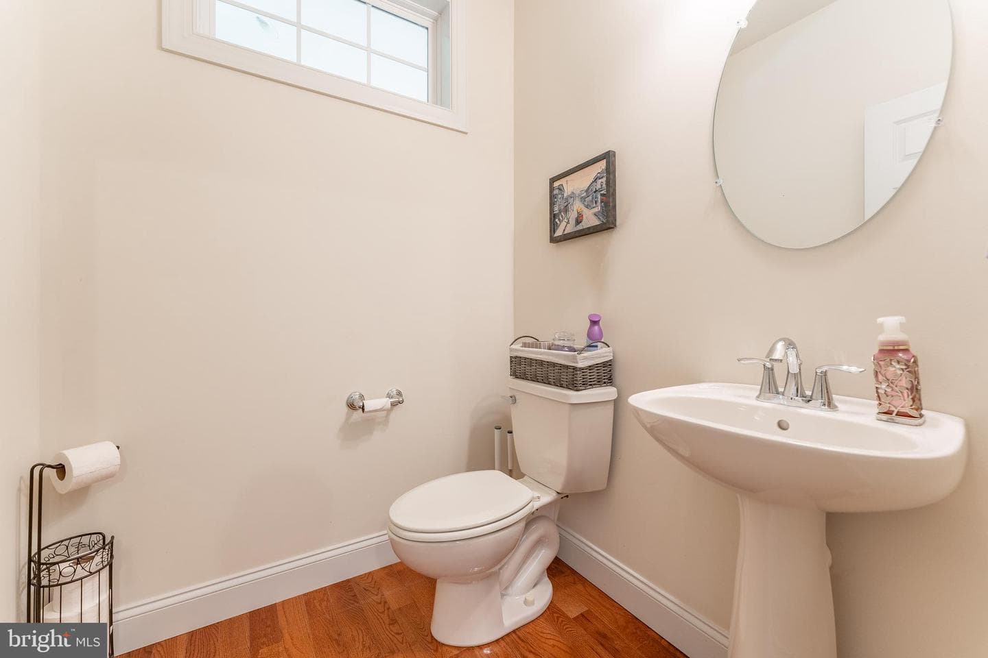 975 S Waterloo Road photo 32