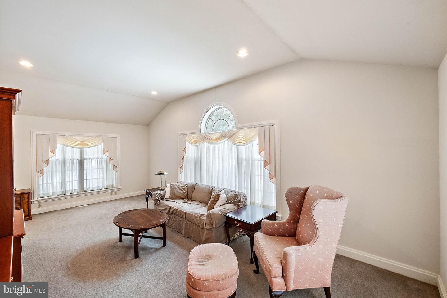2 Farron Drive photo 49