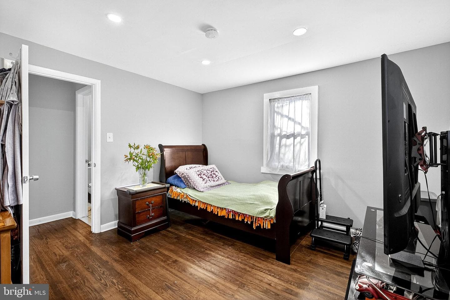 150 Seltzer Avenue photo 19
