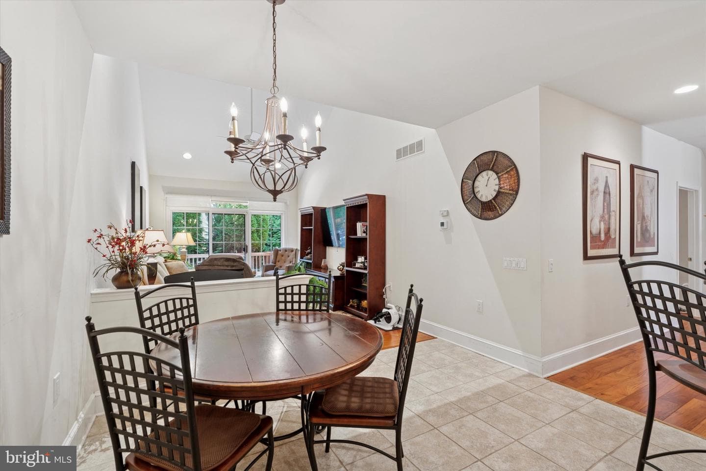 1653 Yardley Court photo 19