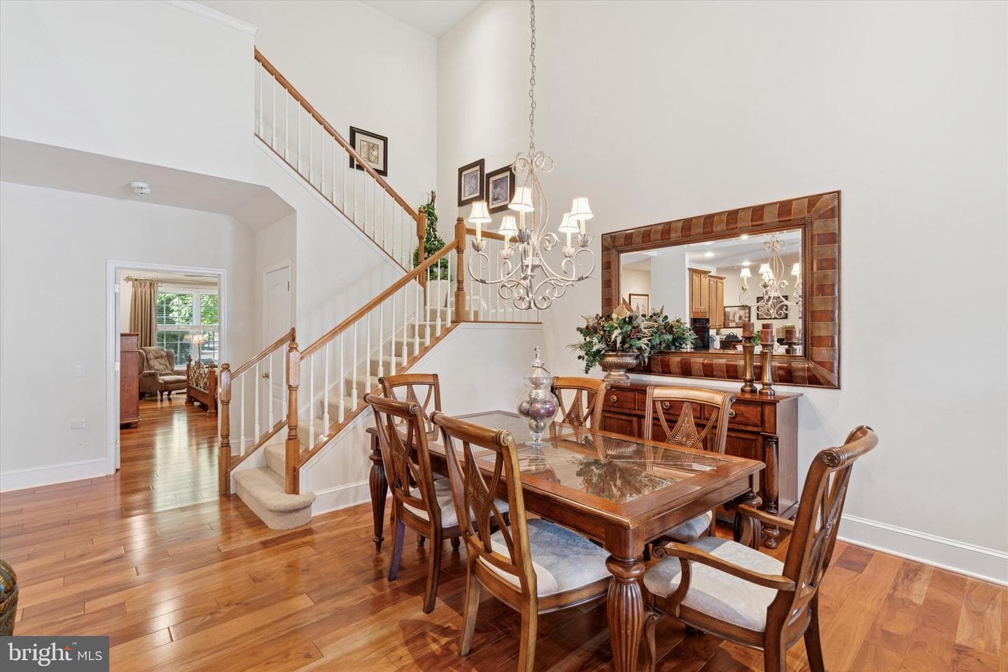 1653 Yardley Court photo 4