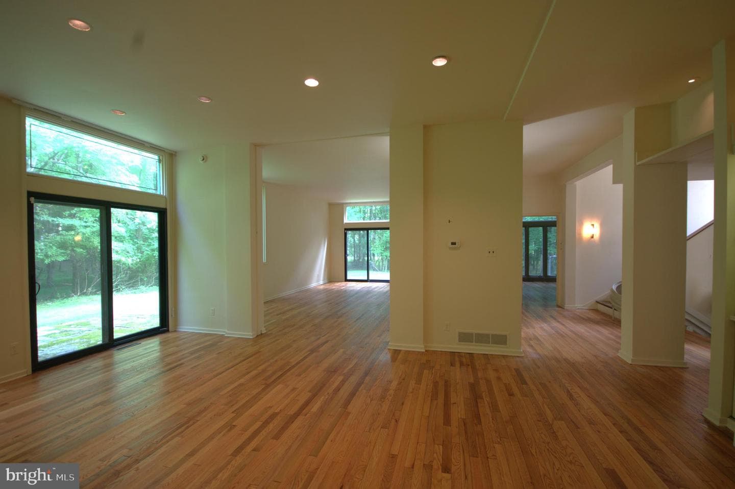 120 S Devon Avenue photo 4