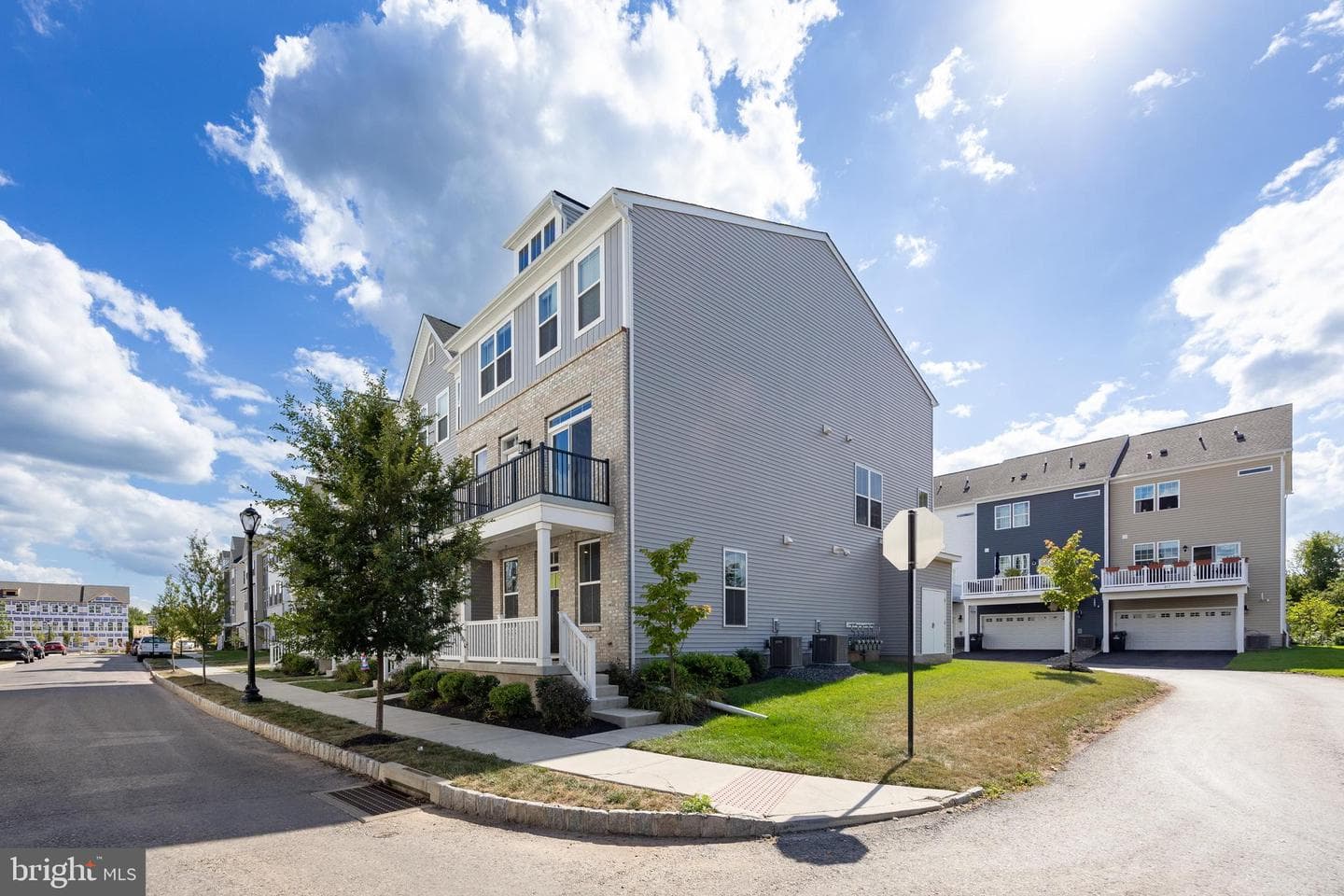 750 Ore Street photo 5