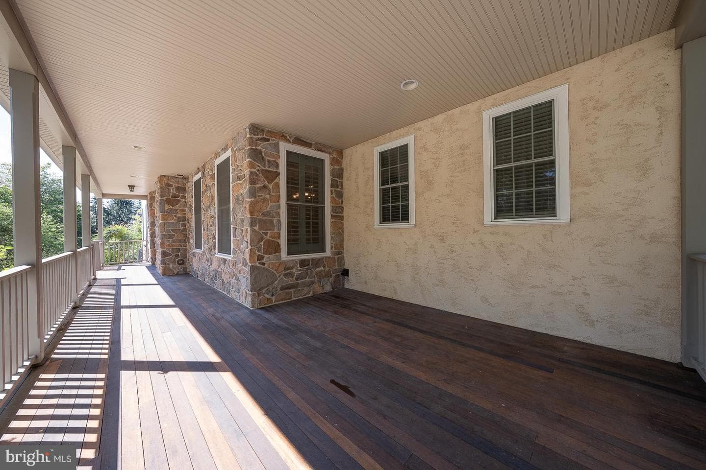 2140 Howell Road photo 2