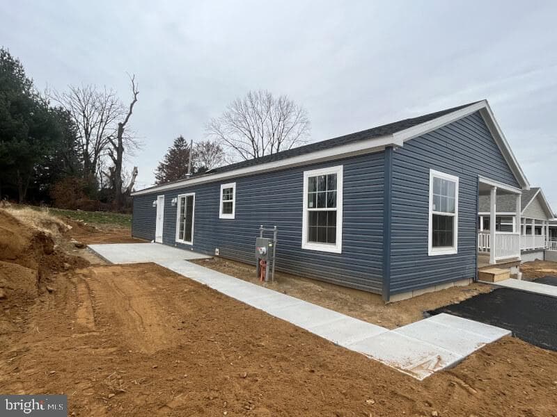 136 Minch Road photo 3