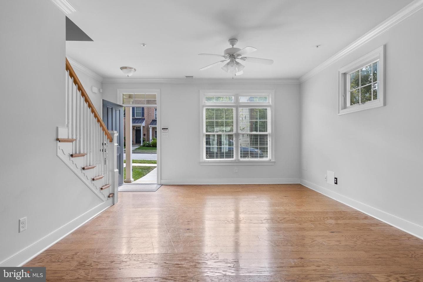 631 W Magnolia Court photo 5