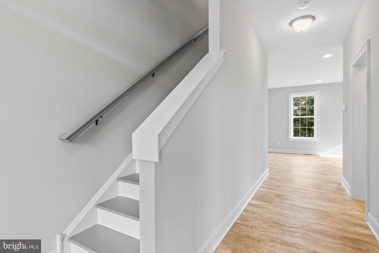 11010710 Radcliffe Court photo 7