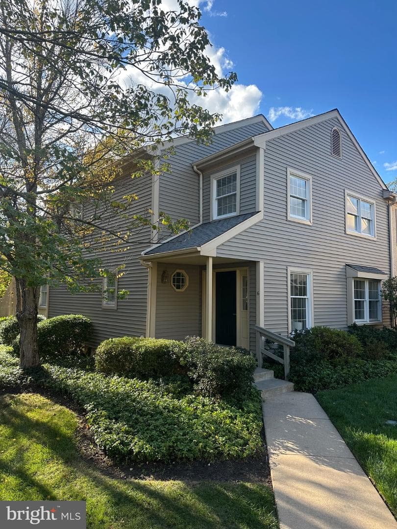 6 Wingstone Lane