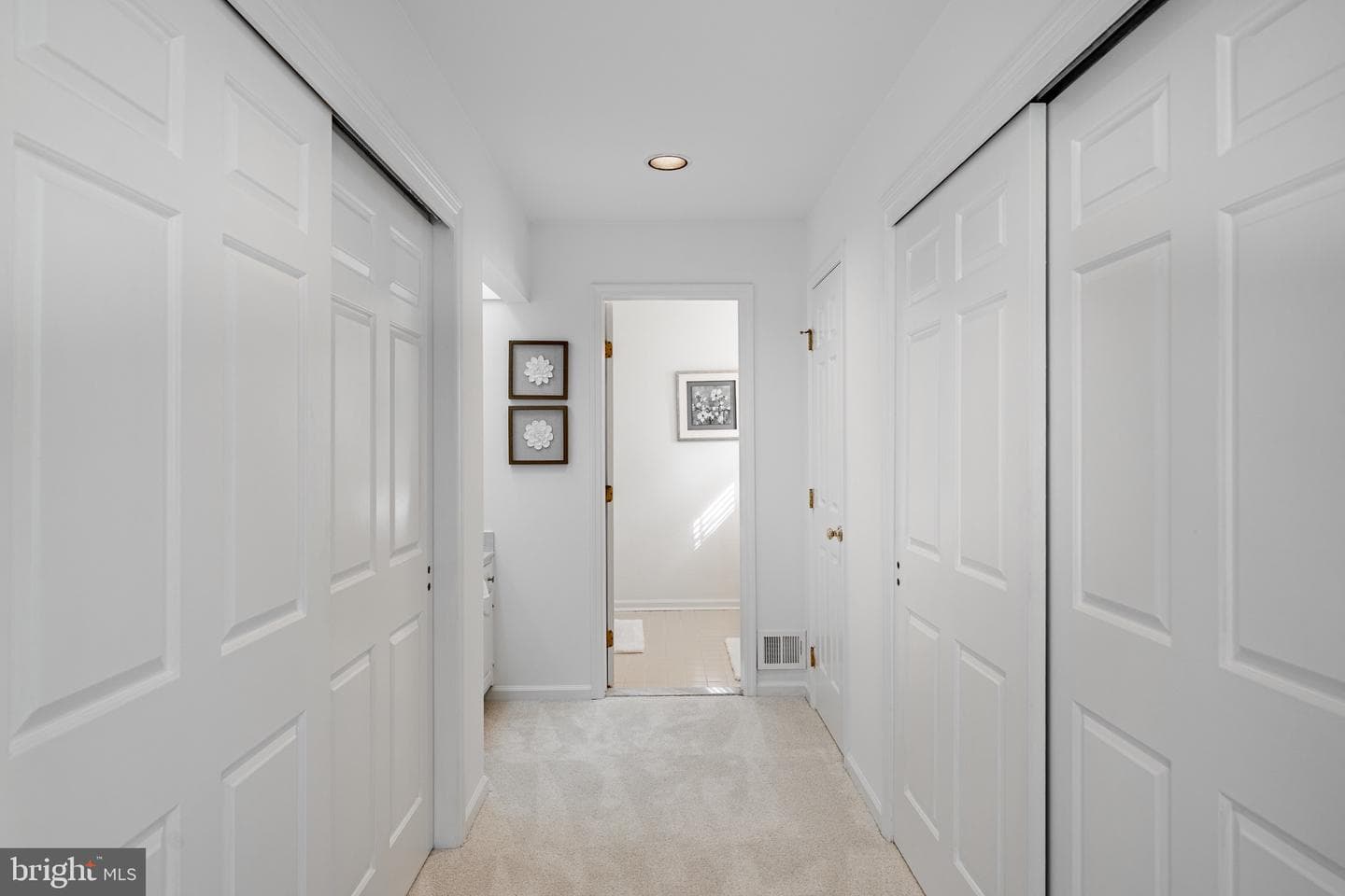 6 Wingstone Lane photo 15