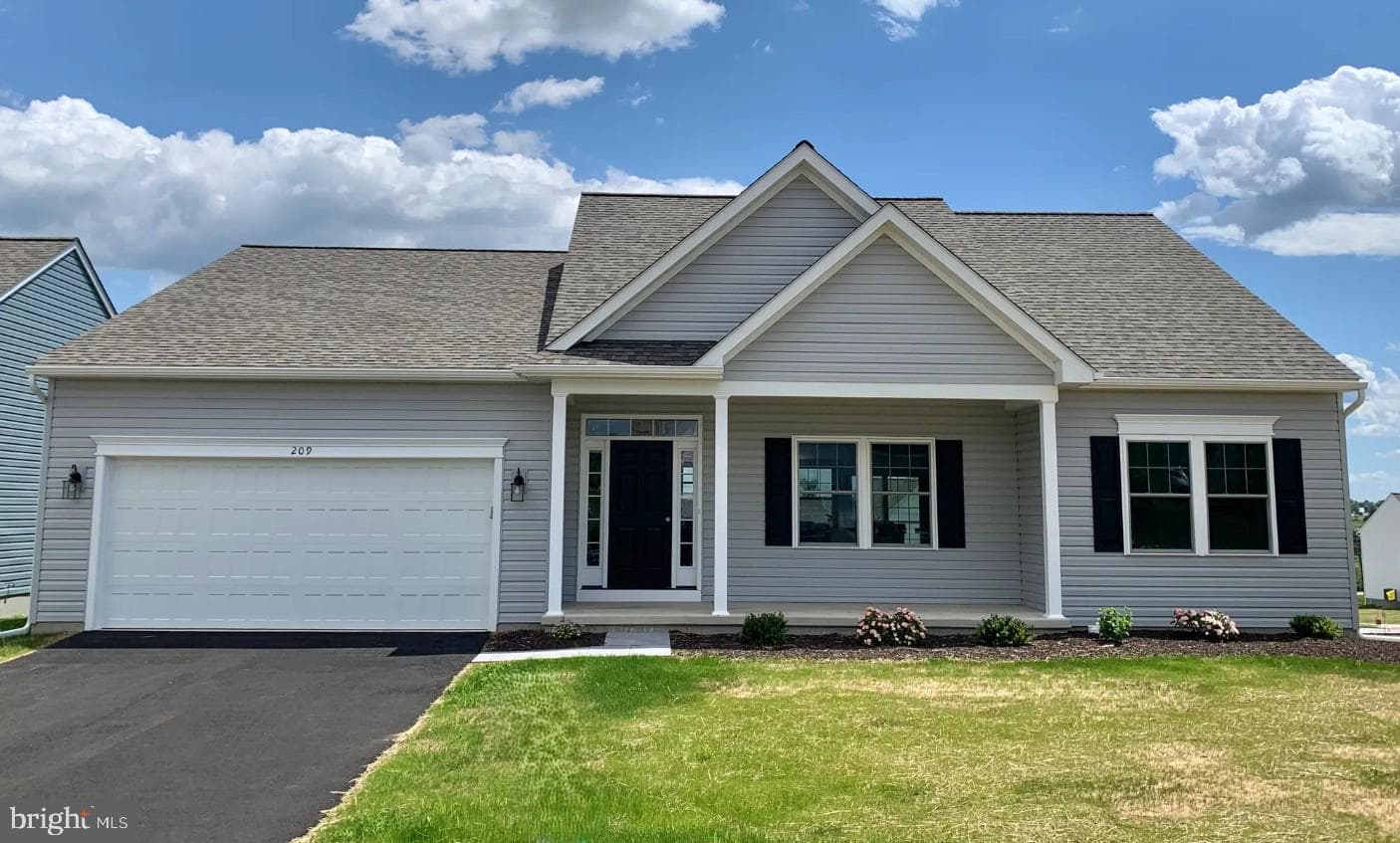 209 Hinson Dr, Oxford