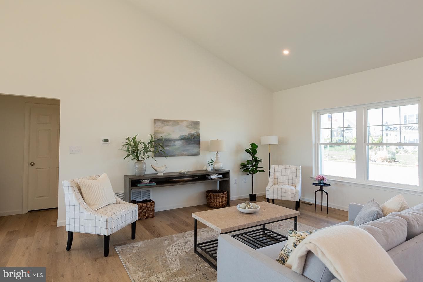 209 Hinson Dr photo 8