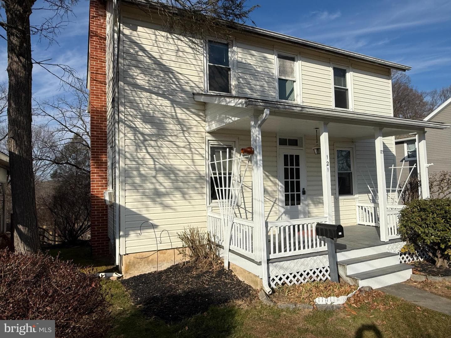 121 E Harmony Road photo 2