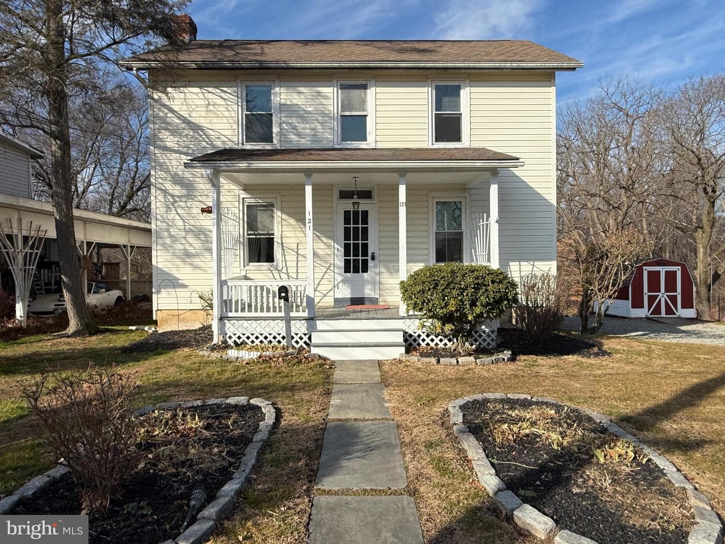121 E Harmony Road photo 7