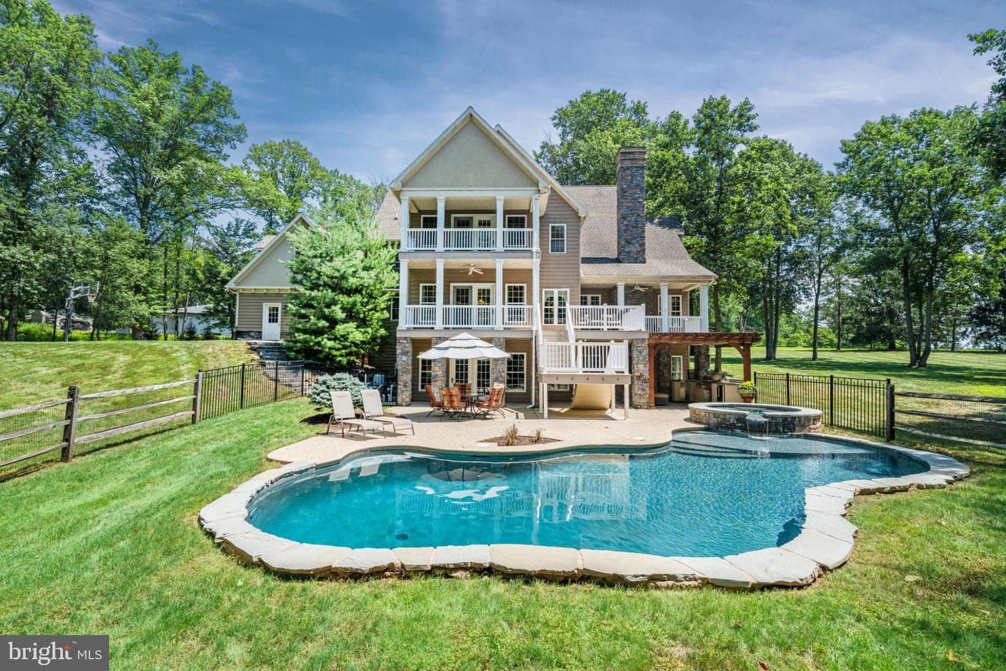 1433 Shaner Drive photo 6