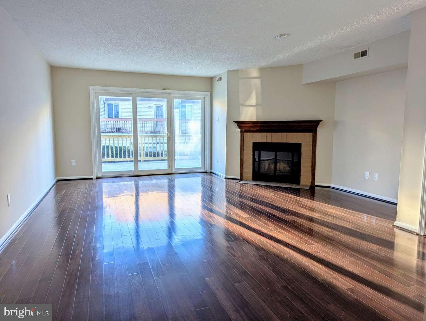 305 Paddock Drive photo 7