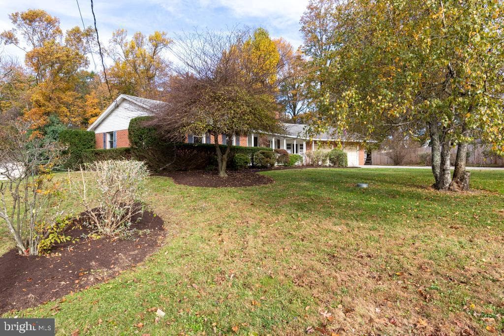 54 Hannum Drive photo 6
