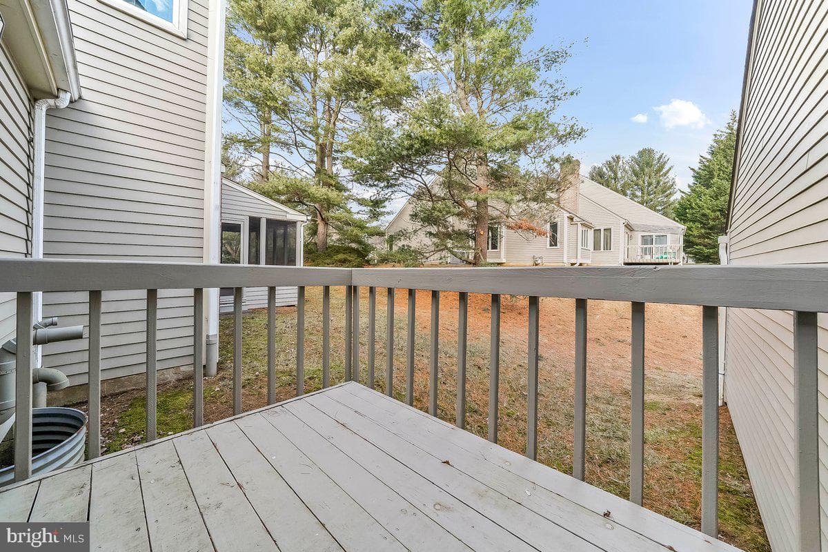 1112 Mews Lane photo 28