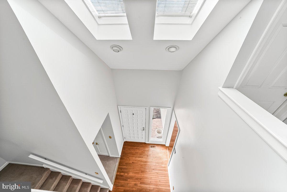 1112 Mews Lane photo 31