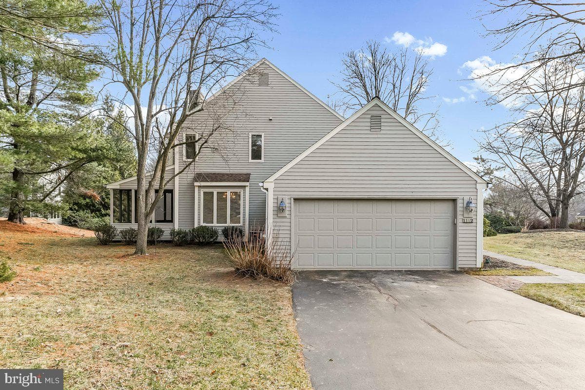 1112 Mews Lane photo 4