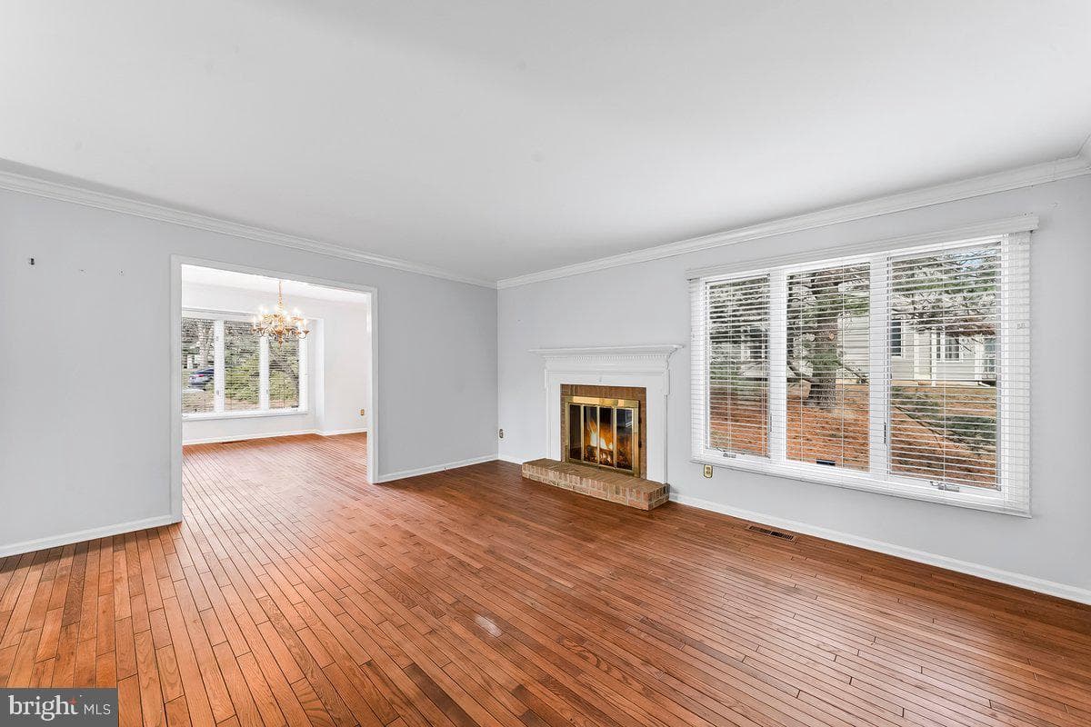 1112 Mews Lane photo 9