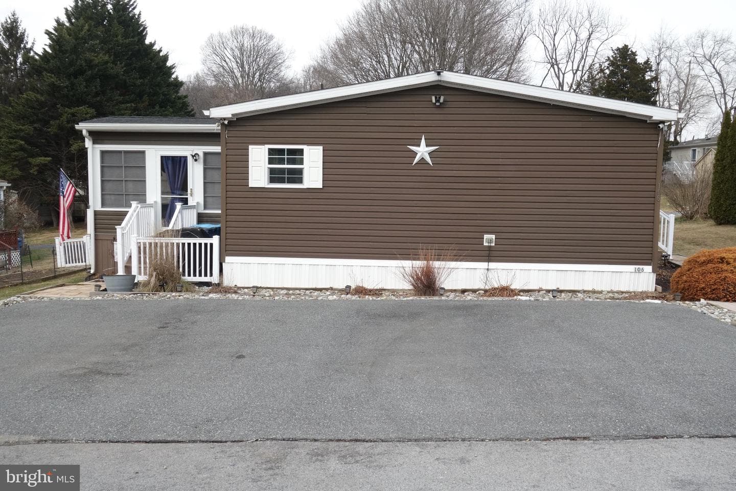 106 Circle Drive photo 2