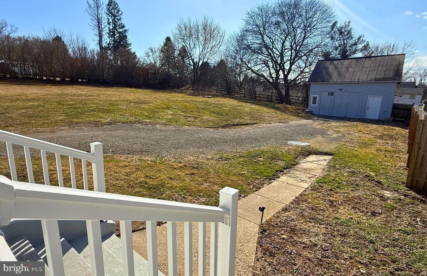 11 Newport Avenue photo 22