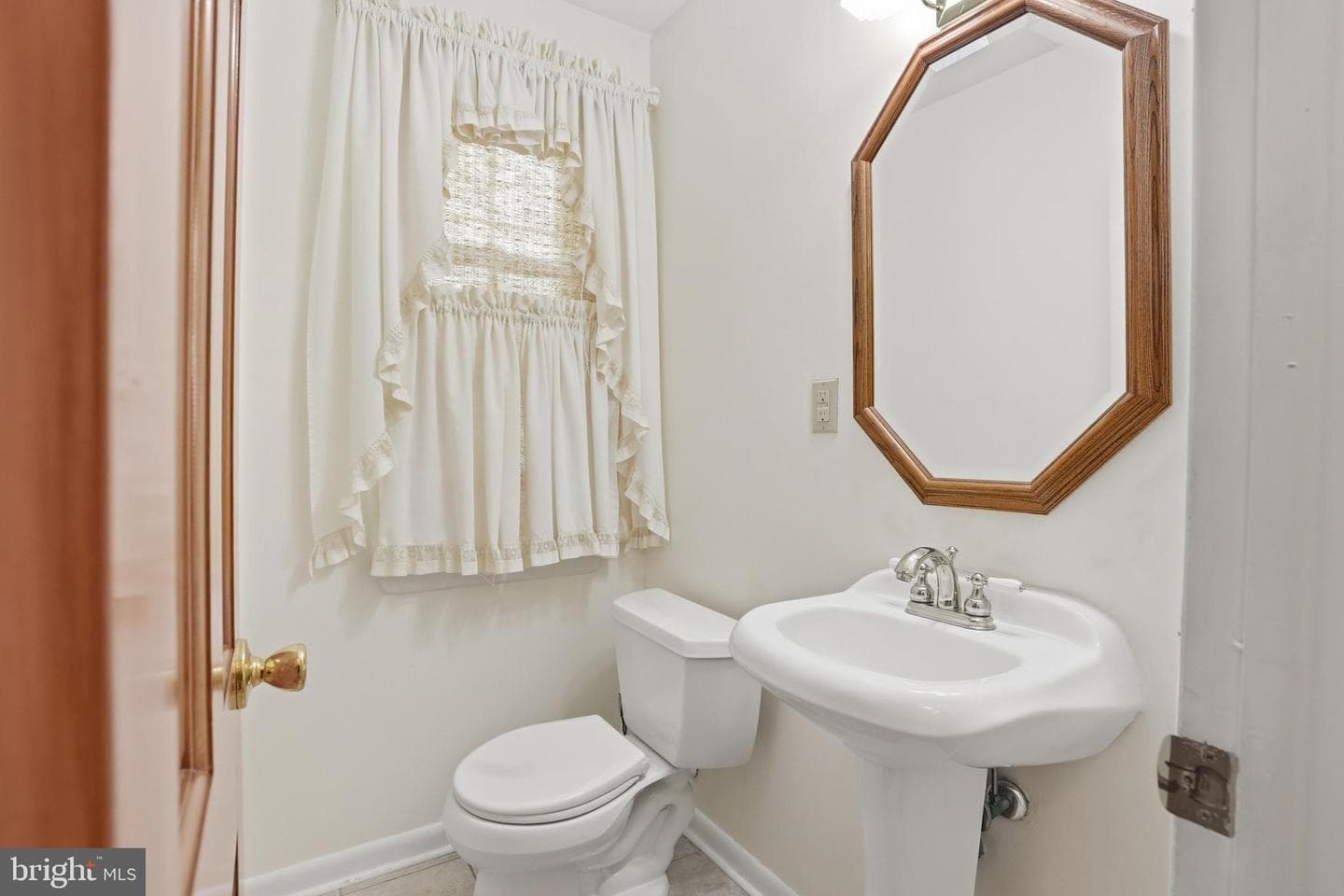 6 Ridge Road photo 20