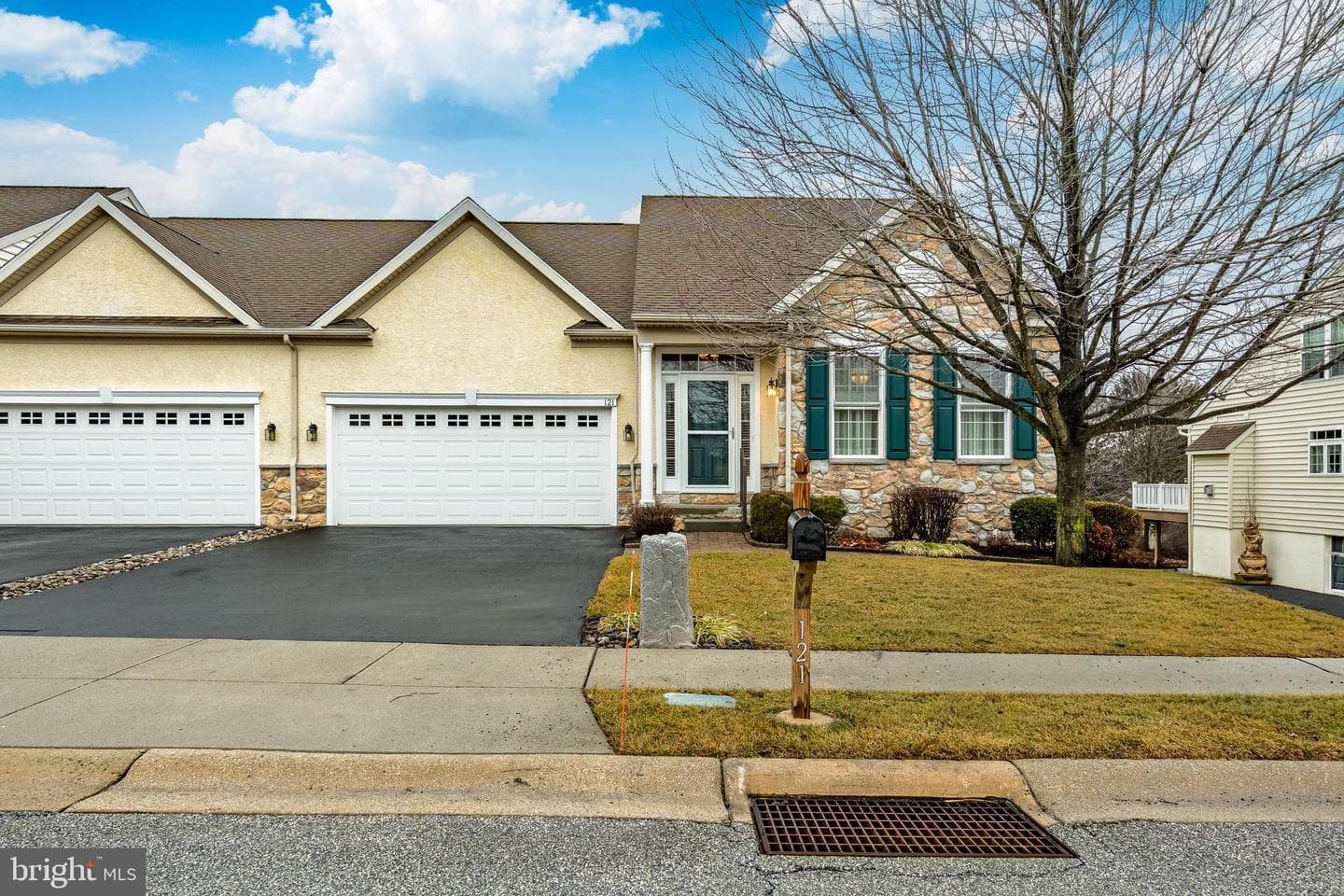 121 Augusta Drive photo 2