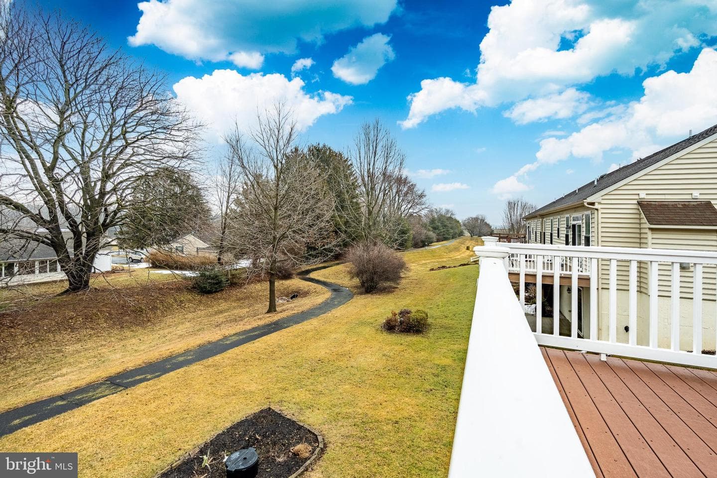 121 Augusta Drive photo 44