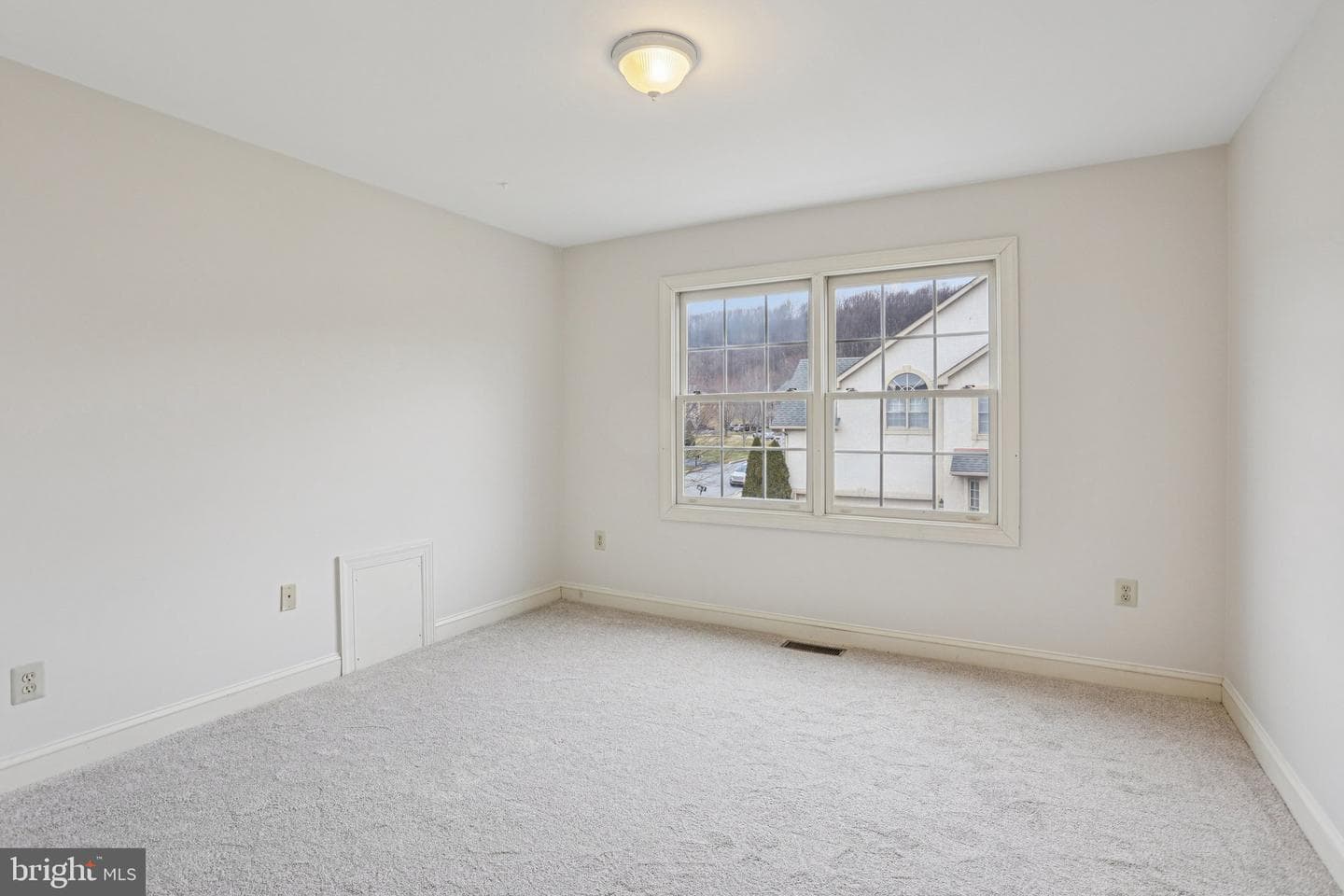82 Granville Way photo 29