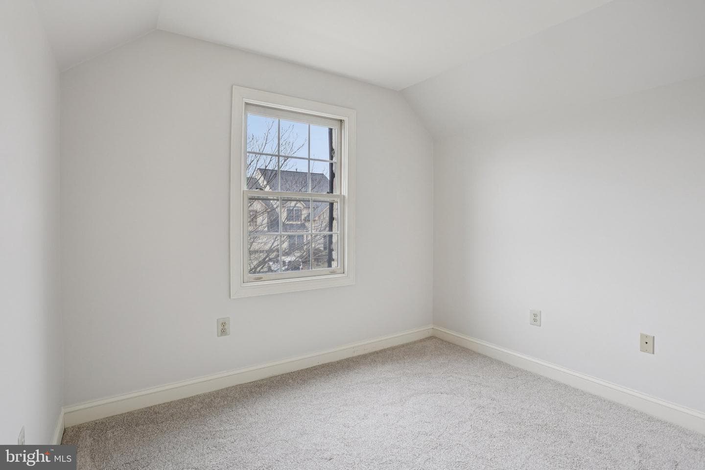 82 Granville Way photo 37