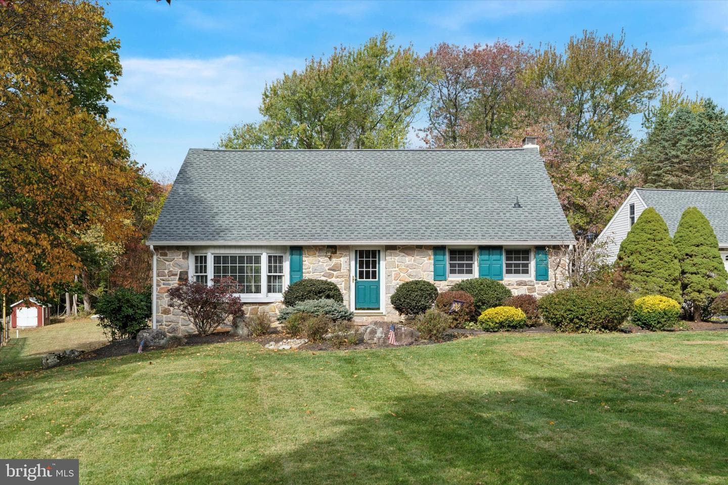 785 Mount Pleasant Road photo 3