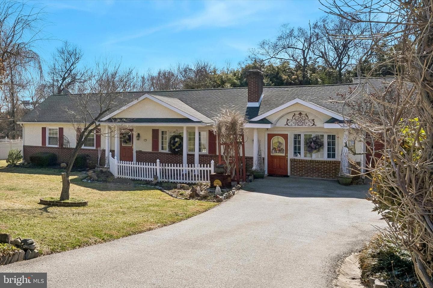 130 Chatwood Avenue photo 3