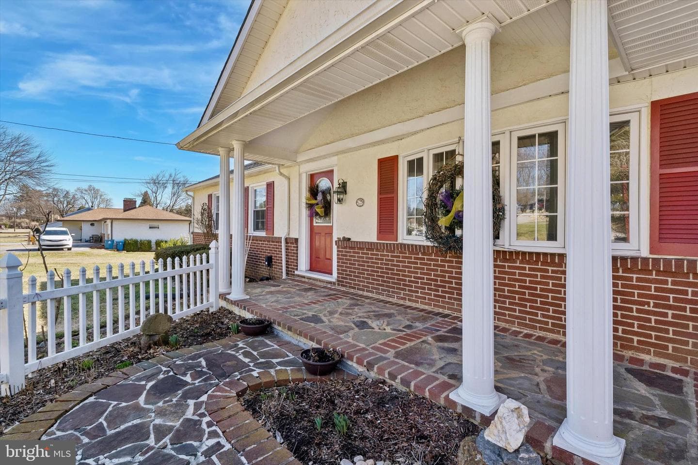 130 Chatwood Avenue photo 4